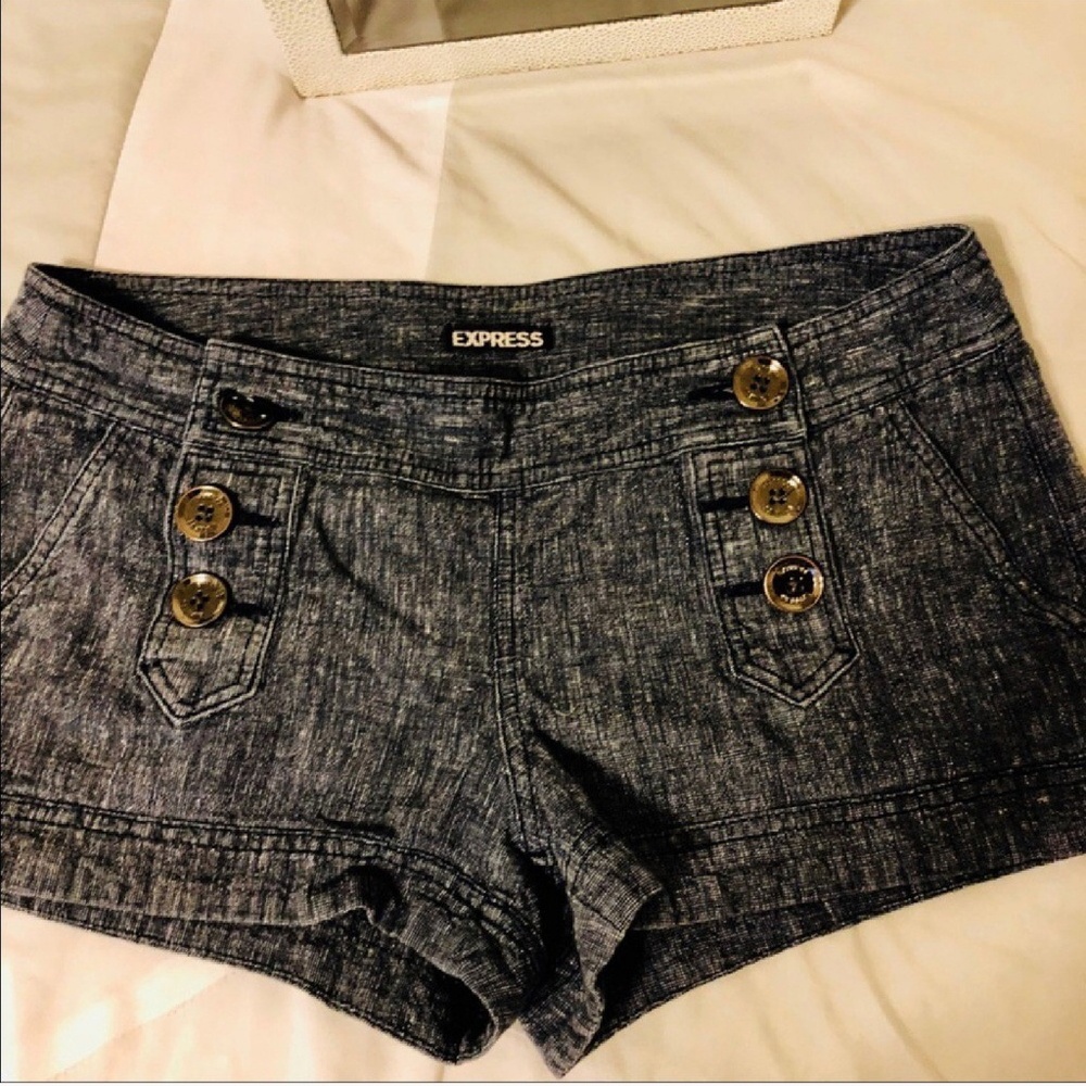 Express Shorts